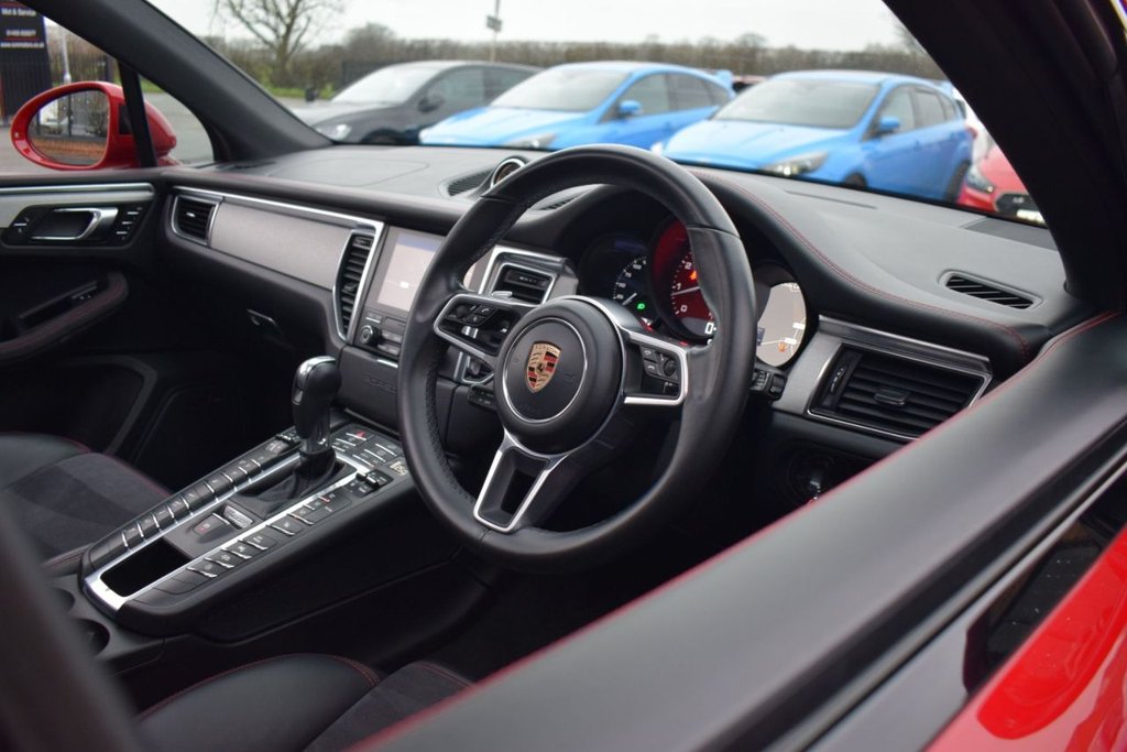 Used Porsche Macan 2016 for sale - 77038159: Photo 11