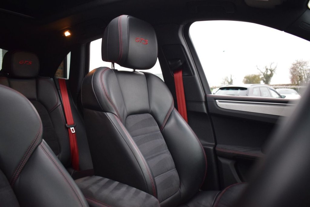 Used Porsche Macan 2016 for sale - 77038159: Photo 16