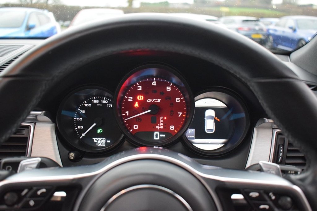 Used Porsche Macan 2016 for sale - 77038159: Photo 19