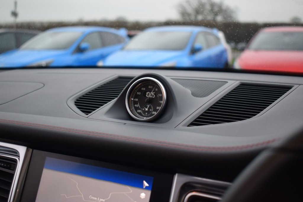 Used Porsche Macan 2016 for sale - 77038159: Photo 20