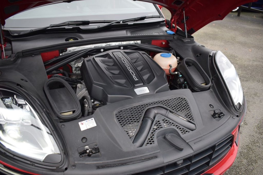 Used Porsche Macan 2016 for sale - 77038159: Photo 41