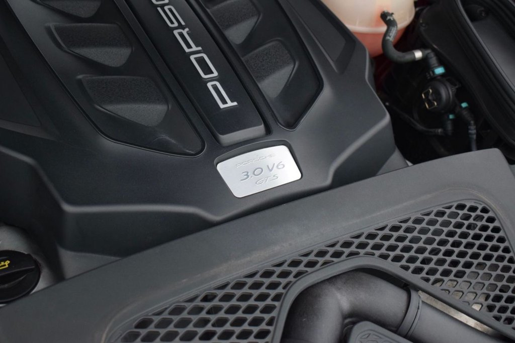 Used Porsche Macan 2016 for sale - 77038159: Photo 42