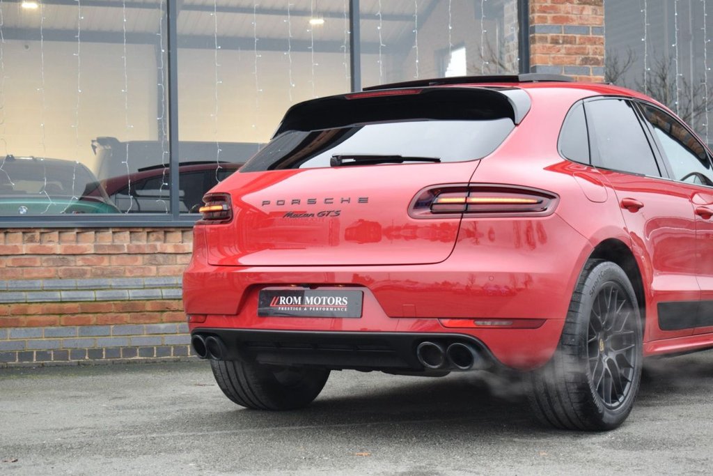 Used Porsche Macan 2016 for sale - 77038159: Photo 49