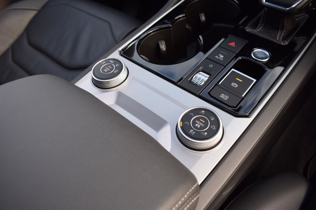 Used Volkswagen Touareg 2021 for sale - 76642160: Photo 23