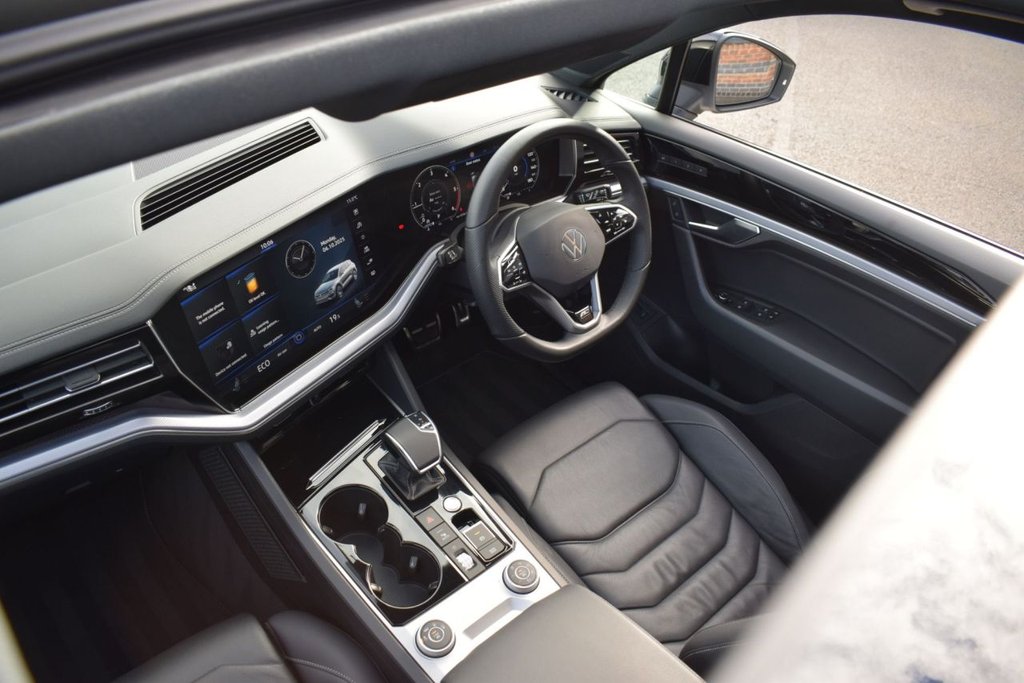 Used Volkswagen Touareg 2021 for sale - 76642160: Photo 34