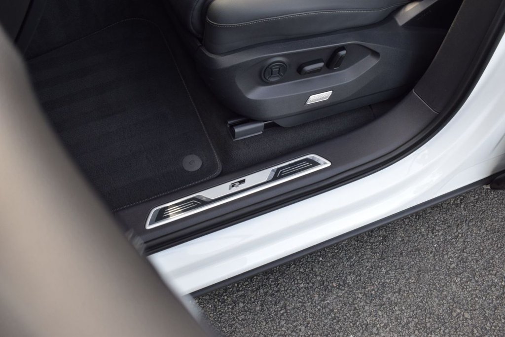 Used Volkswagen Touareg 2021 for sale - 76642160: Photo 36