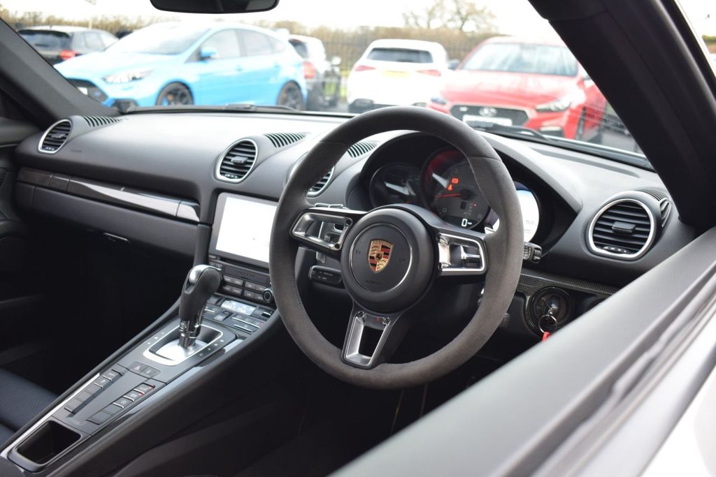 Used Porsche 718 Cayman 2017 for sale - 76841382: Photo 12