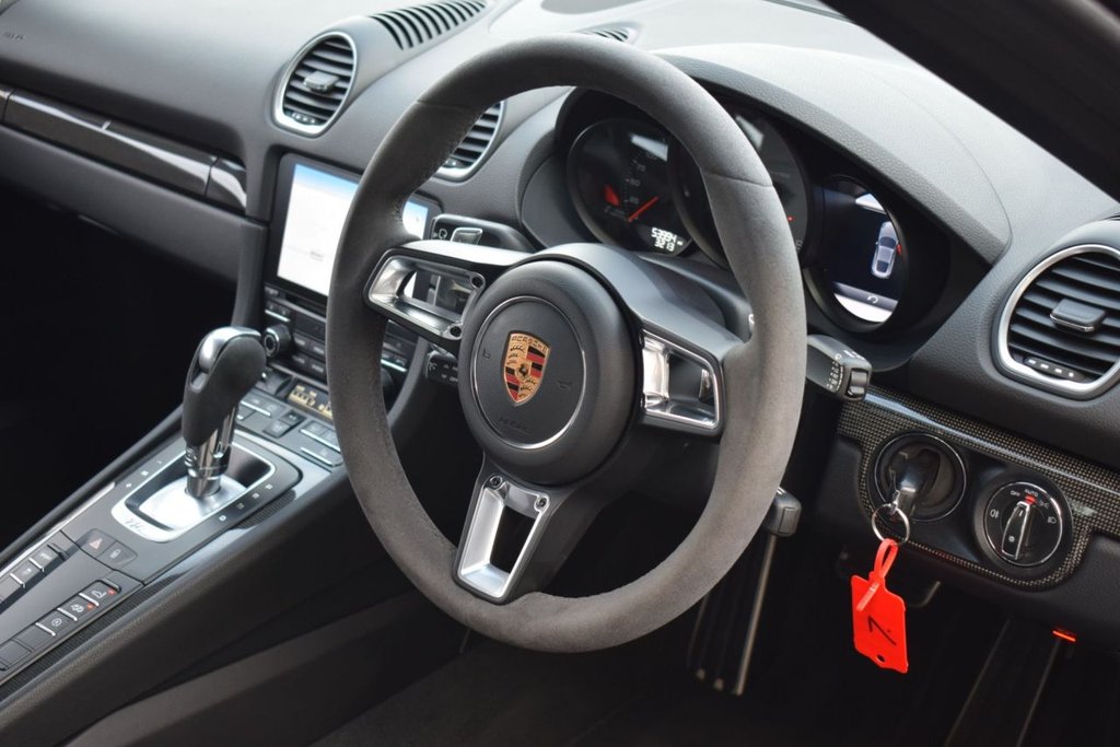 Used Porsche 718 Cayman 2017 for sale - 76841382: Photo 15