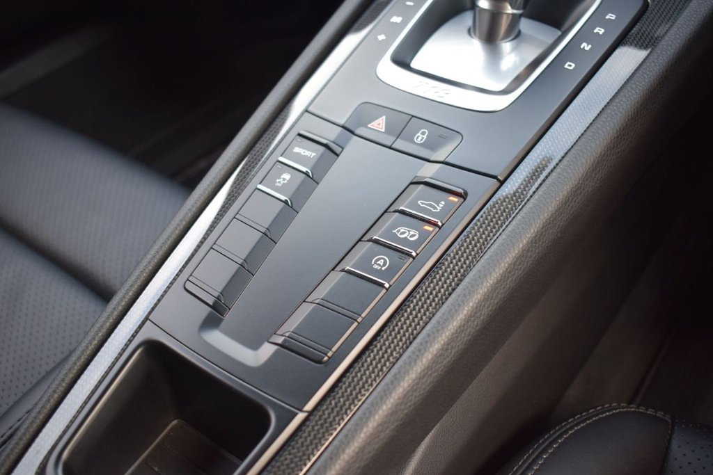 Used Porsche 718 Cayman 2017 for sale - 76841382: Photo 21