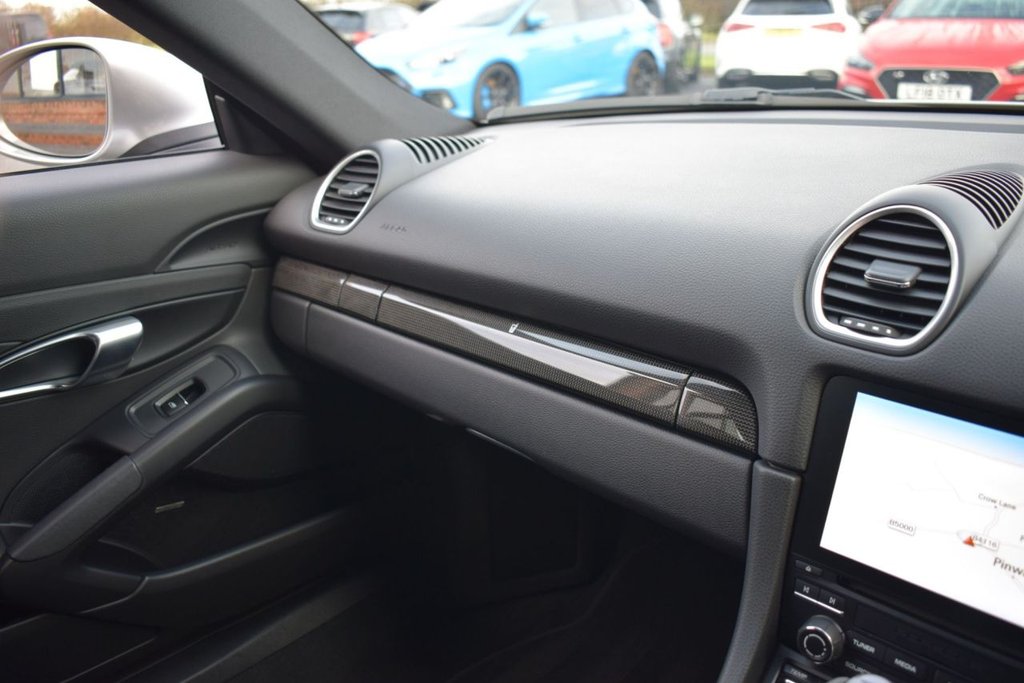 Used Porsche 718 Cayman 2017 for sale - 76841382: Photo 24