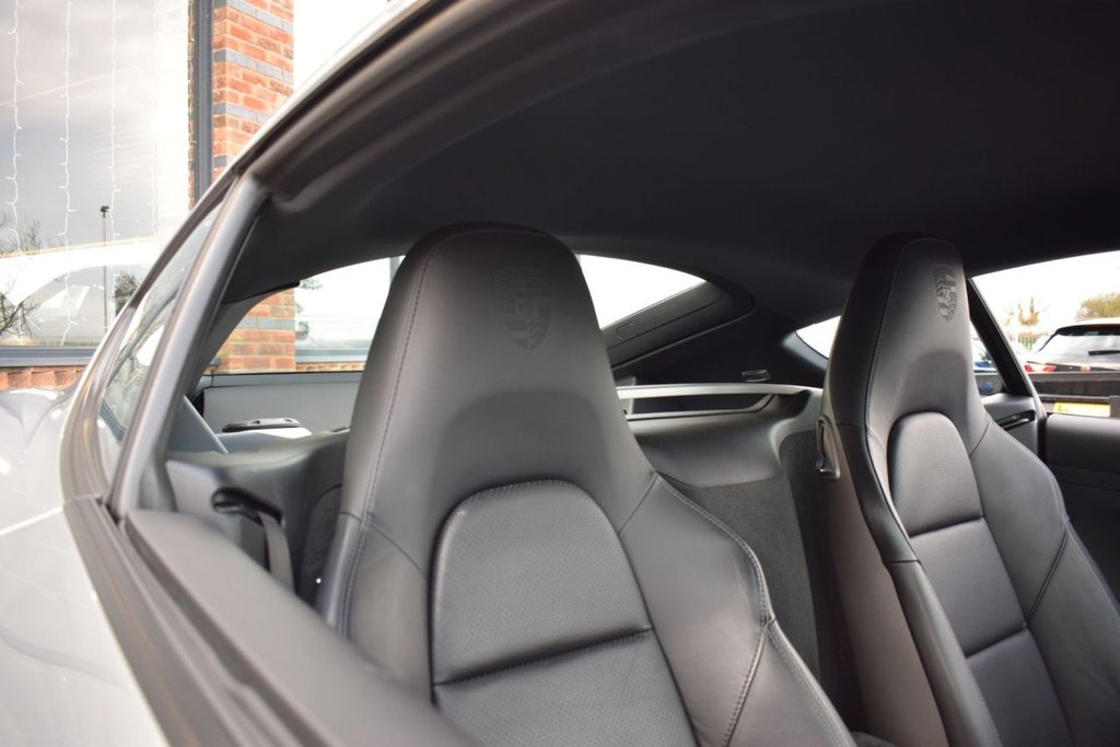 Used Porsche 718 Cayman 2017 for sale - 76841382: Photo 25