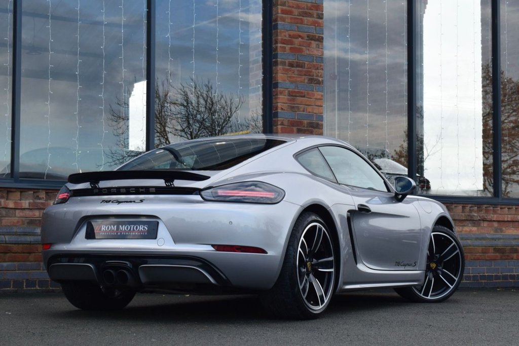 Used Porsche 718 Cayman 2017 for sale - 76841382: Photo 44