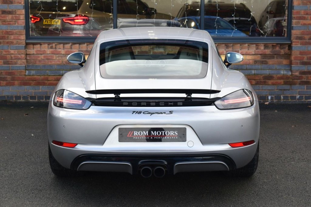 Used Porsche 718 Cayman 2017 for sale - 76841382: Photo 47