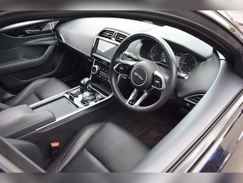 Used Jaguar XE 2021 for sale - 78240932: Photo