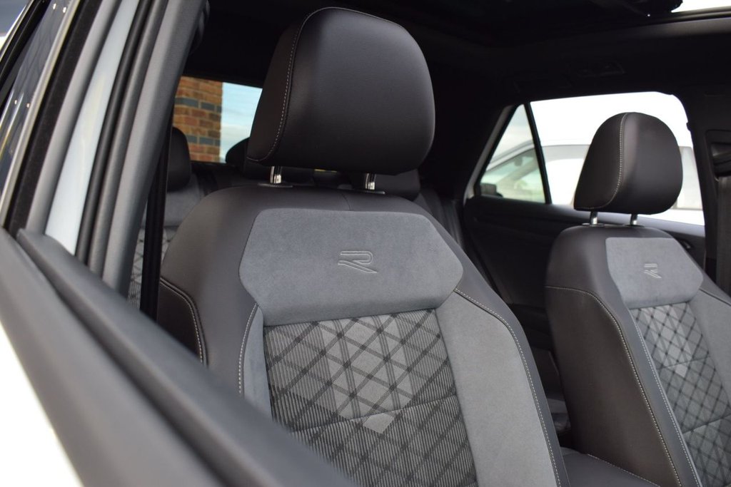 Used Volkswagen T-Roc 2024 for sale - 76313011: Photo 11