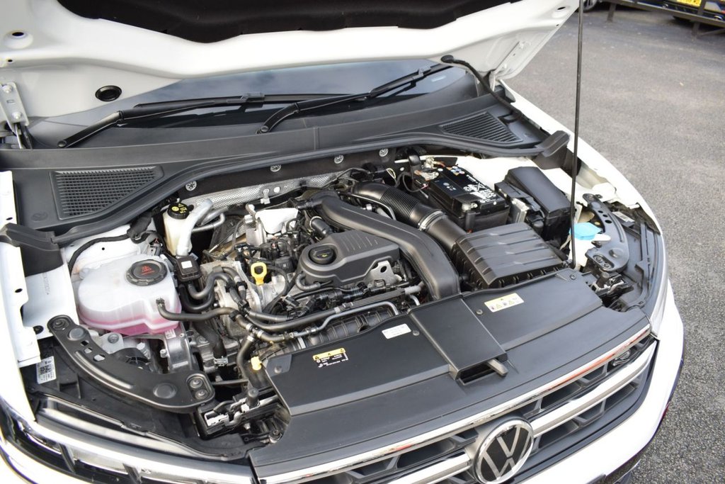 Used Volkswagen T-Roc 2024 for sale - 76313011: Photo 37