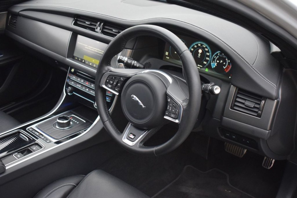 Used Jaguar XF 2018 for sale - 77038083: Photo 14