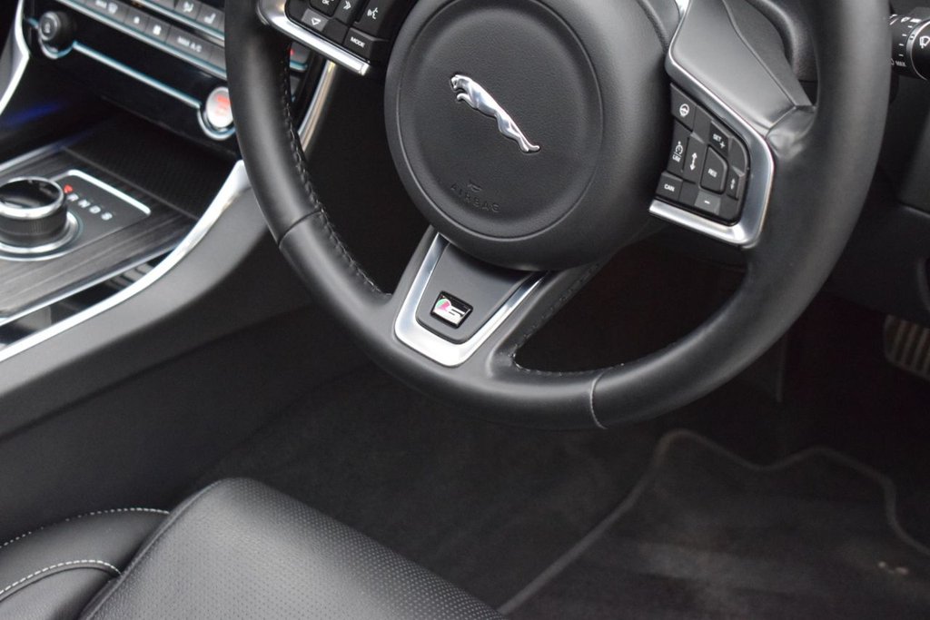 Used Jaguar XF 2018 for sale - 77038083: Photo 18