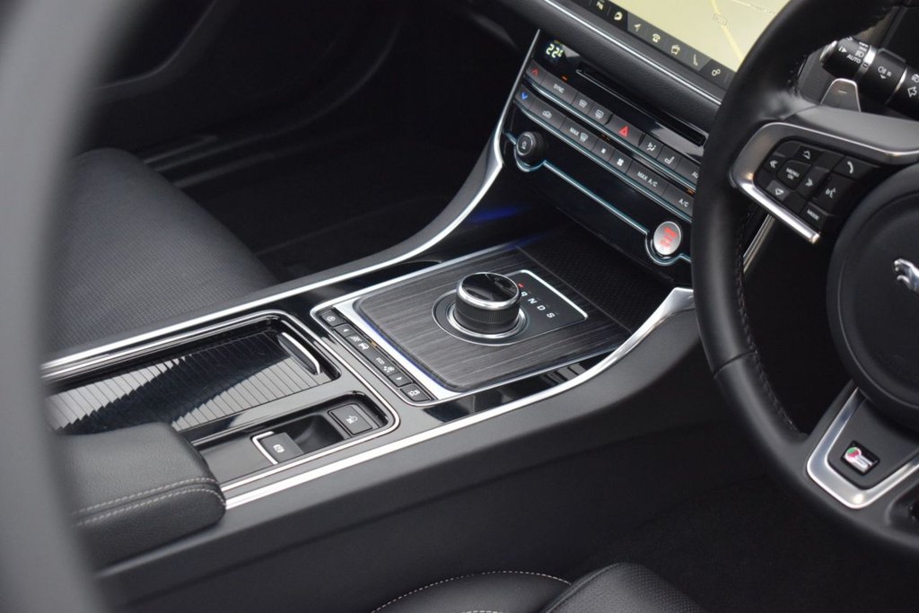 Used Jaguar XF 2018 for sale - 77038083: Photo 20