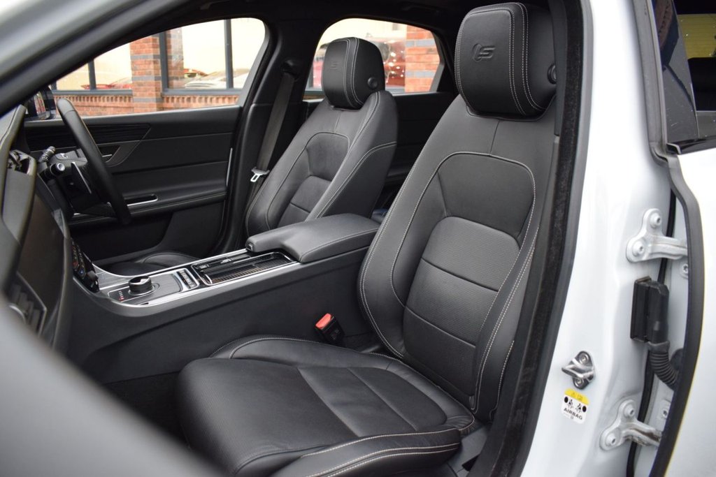 Used Jaguar XF 2018 for sale - 77038083: Photo 38