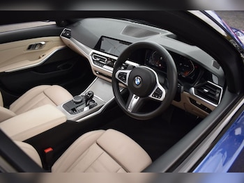 Used BMW 3 Series 2019 for sale - 76429665: Photo
