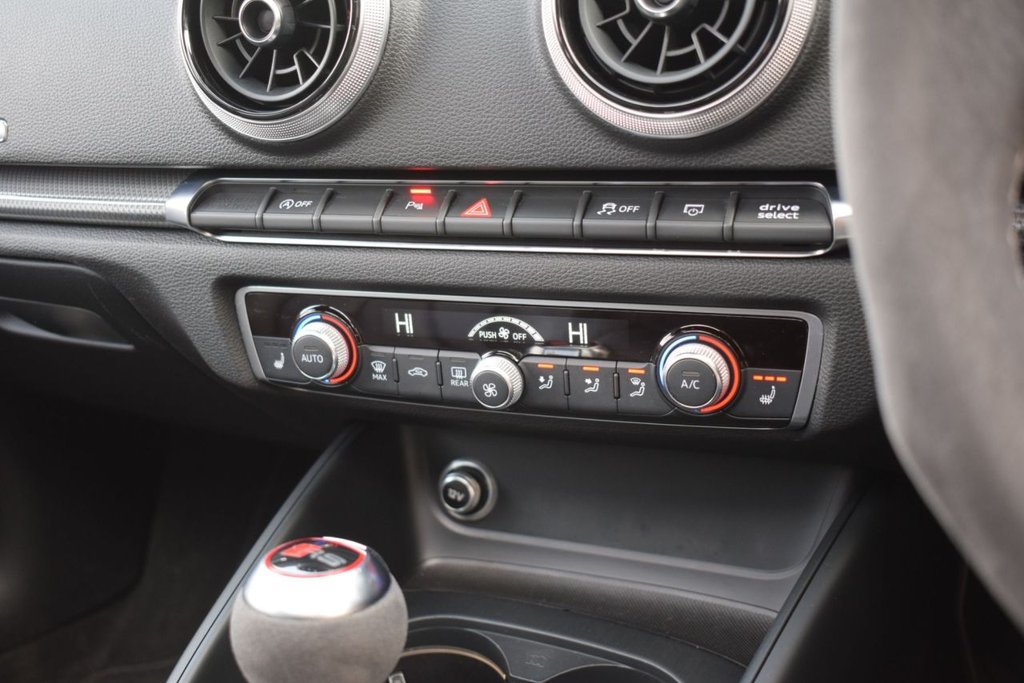 Used Audi RS3 2018 for sale - 77436552: Photo 22