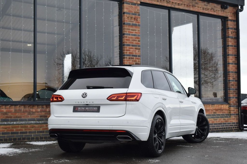 Used Volkswagen Touareg 2021 for sale - 77065125: Photo 2