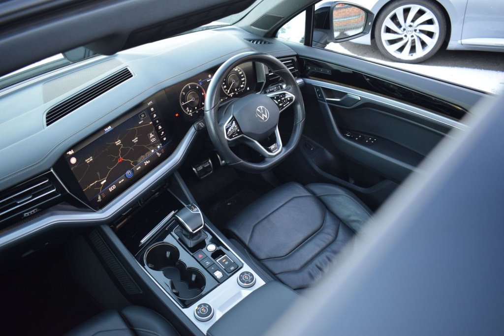 Used Volkswagen Touareg 2021 for sale - 77065125: Photo 30