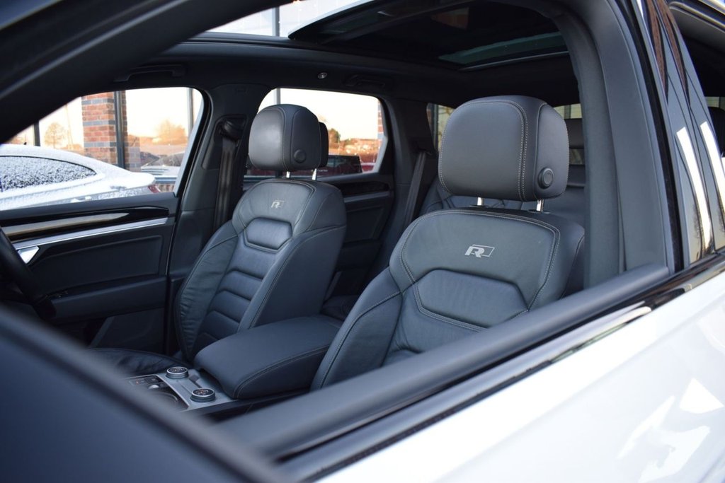 Used Volkswagen Touareg 2021 for sale - 77065125: Photo 31