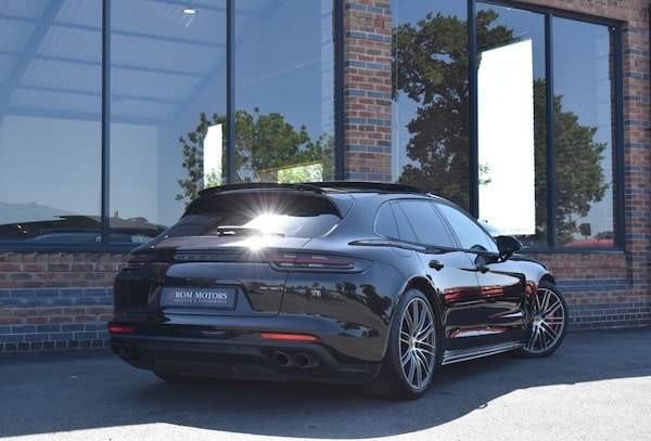 Used Porsche Panamera 2020 for sale - 74684908: Photo 2
