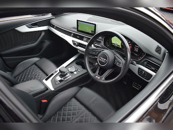 Used Audi A4 2017 for sale - 76509660: Photo