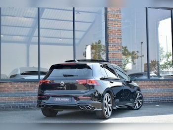 Used Volkswagen Golf 2024 for sale - 79166376: Photo