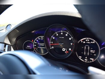 Used Porsche Cayenne 2020 for sale - 78401139: Photo