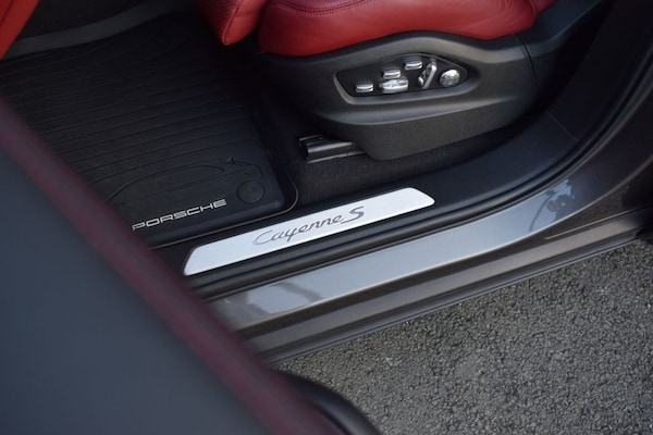 Used Porsche Cayenne 2020 for sale - 74930352: Photo 39