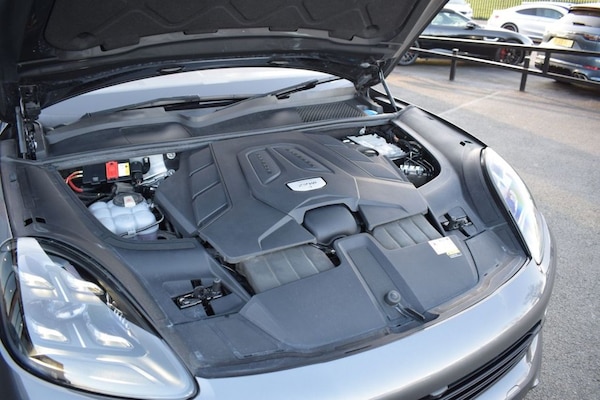 Used Porsche Cayenne 2020 for sale - 74930352: Photo 44
