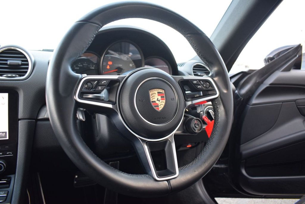 Used Porsche 718 Cayman 2019 for sale - 77680327: Photo 11