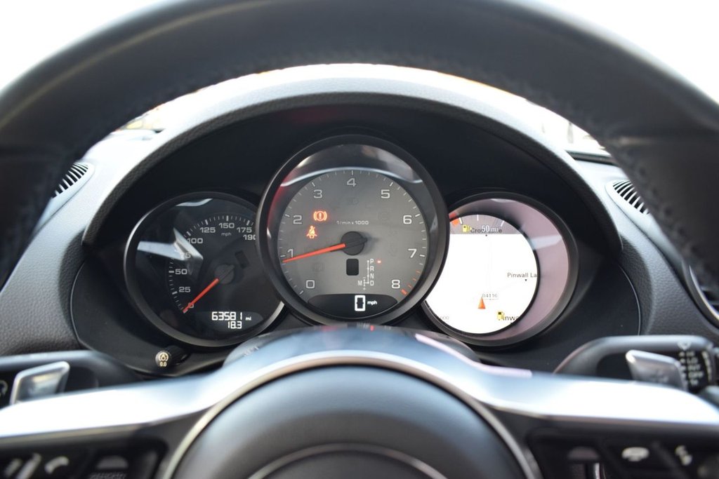 Used Porsche 718 Cayman 2019 for sale - 77680327: Photo 12