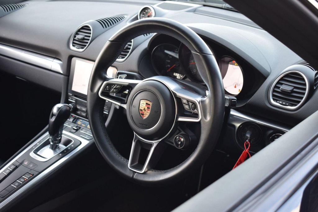 Used Porsche 718 Cayman 2019 for sale - 77680327: Photo 24