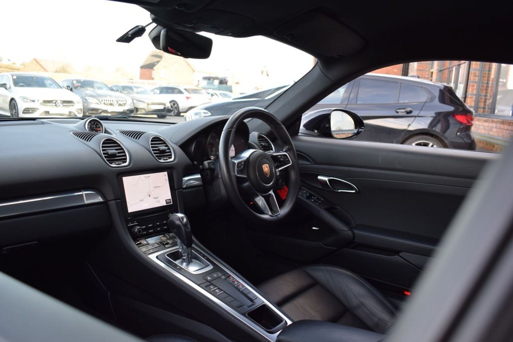 Used Porsche 718 Cayman 2019 for sale - 77680327: Photo 25