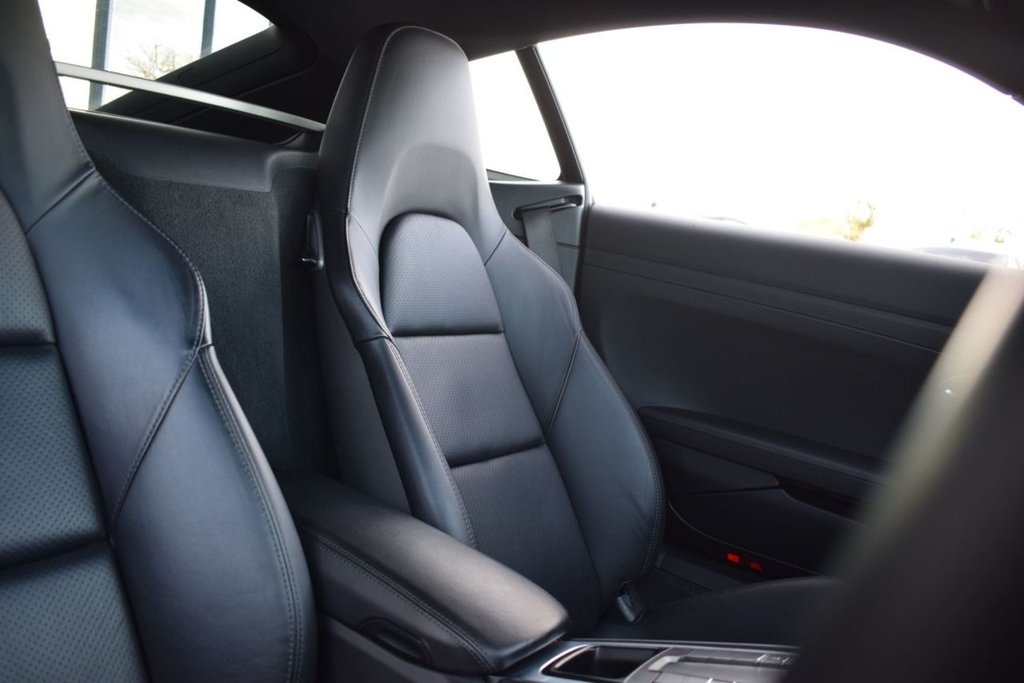 Used Porsche 718 Cayman 2019 for sale - 77680327: Photo 5