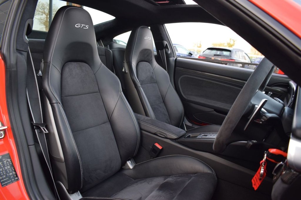 Used Porsche 911 2015 for sale - 76840994: Photo 12