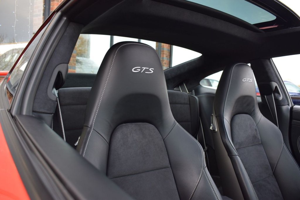 Used Porsche 911 2015 for sale - 76840994: Photo 14