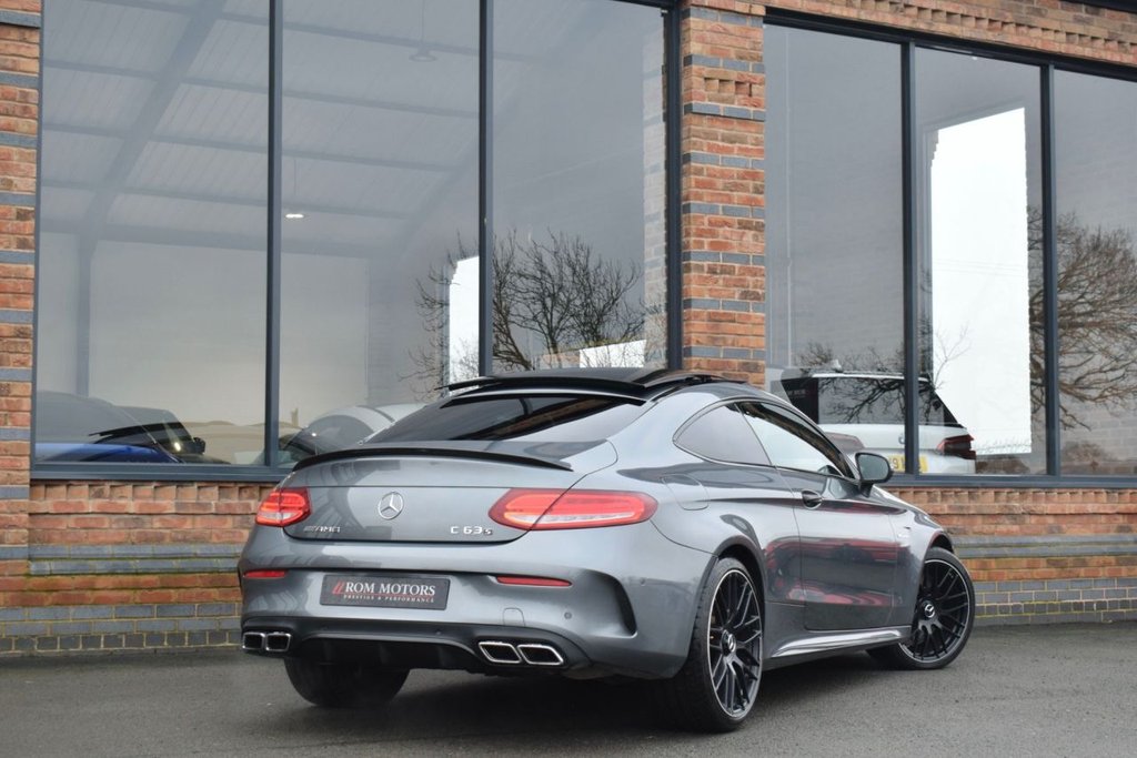 Used Mercedes-Benz C Class 2016 for sale - 77394311: Photo 2