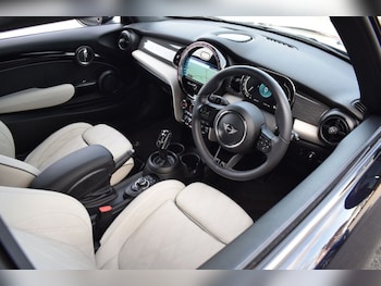 Used MINI Hatch 2021 for sale - 77407990: Photo