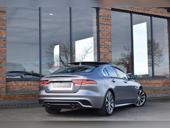 Used Jaguar XE 2021 for sale - 77806177: Photo