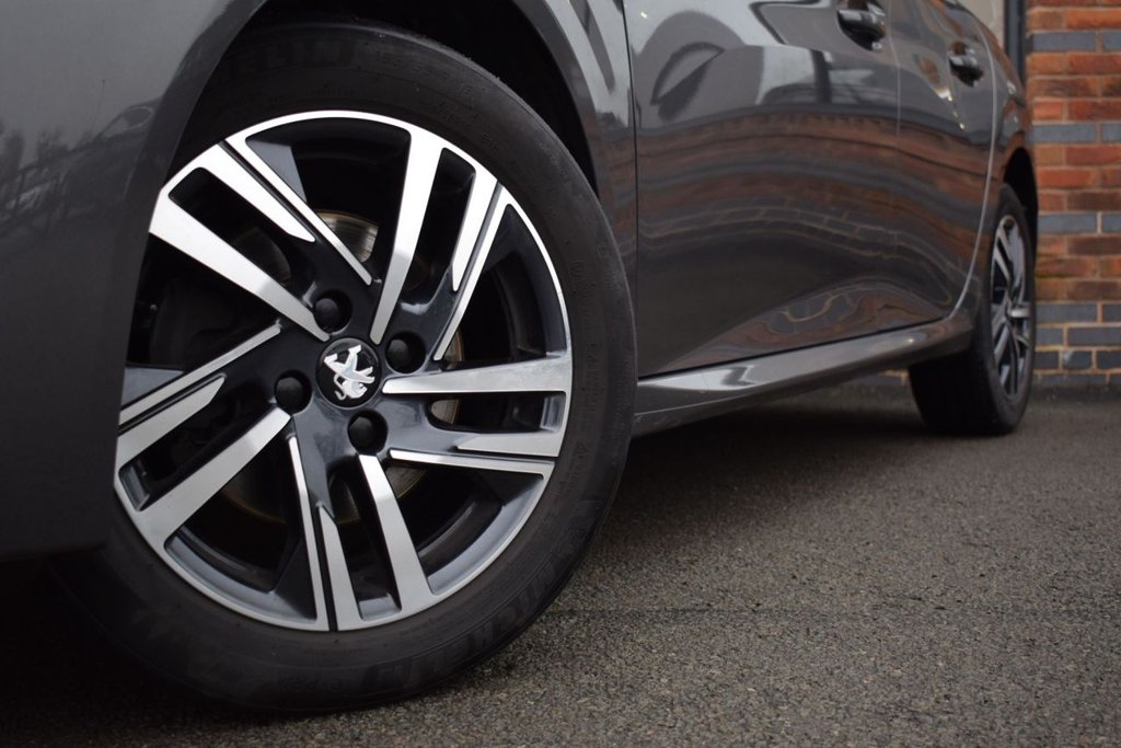 Used Peugeot 208 2023 for sale - 77133623: Photo 38