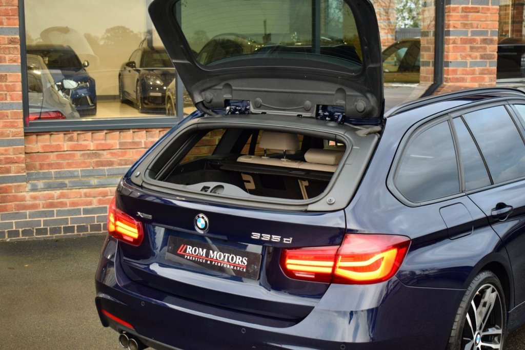 Used BMW 3 Series 2018 for sale - 76604339: Photo 43