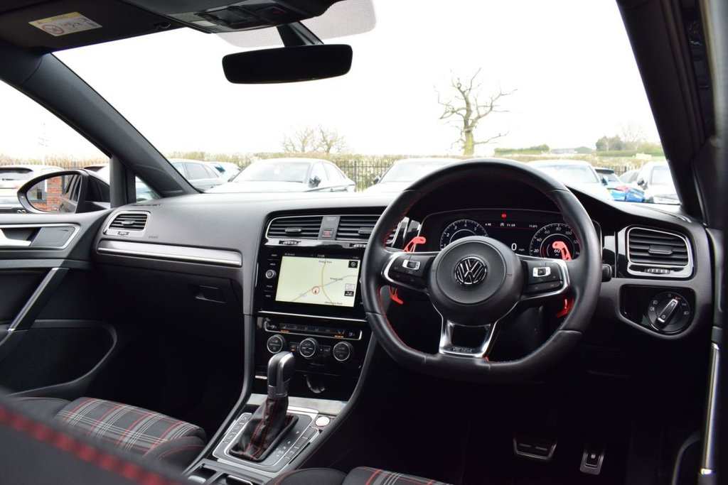 Used Volkswagen Golf 2018 for sale - 77990846: Photo 11