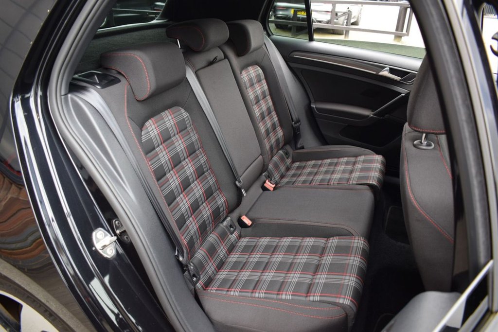 Used Volkswagen Golf 2018 for sale - 77990846: Photo 14