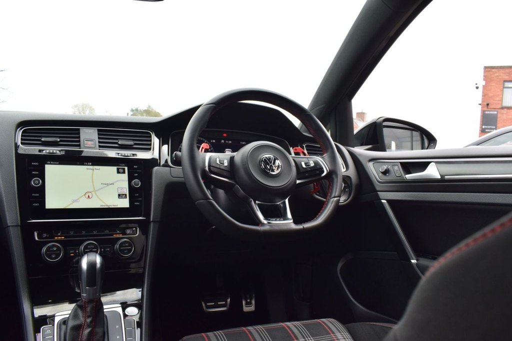 Used Volkswagen Golf 2018 for sale - 77990846: Photo 17